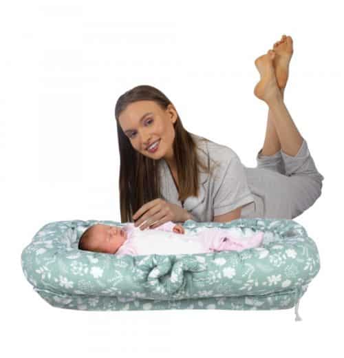 mother side baby bed