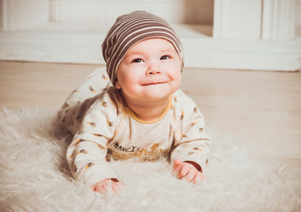 Choosing the best infant apparel wholesale supplier in the