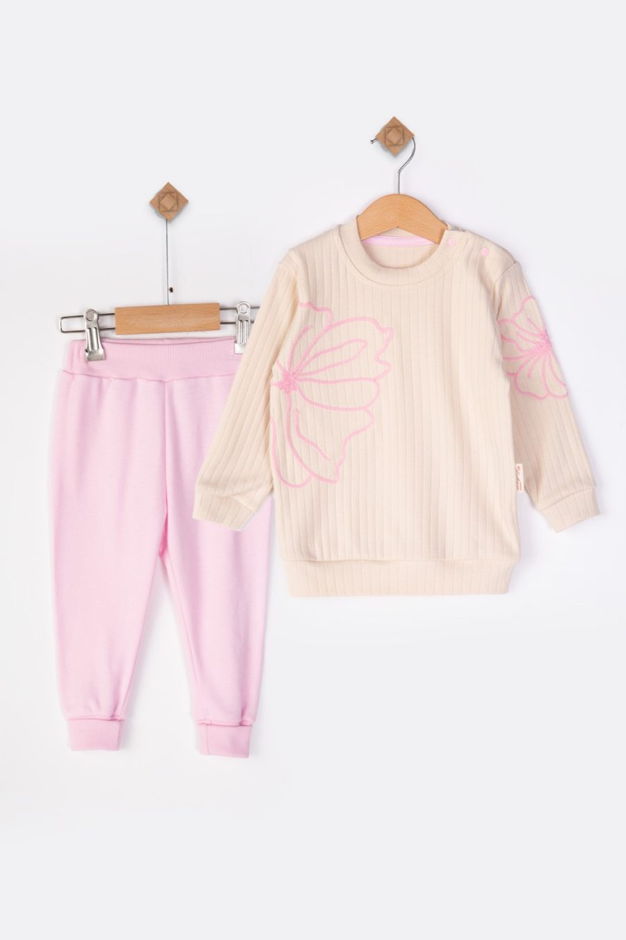 fl pink Baby Girls Two Piece Flower Embossed Tracksuit (9-24M)